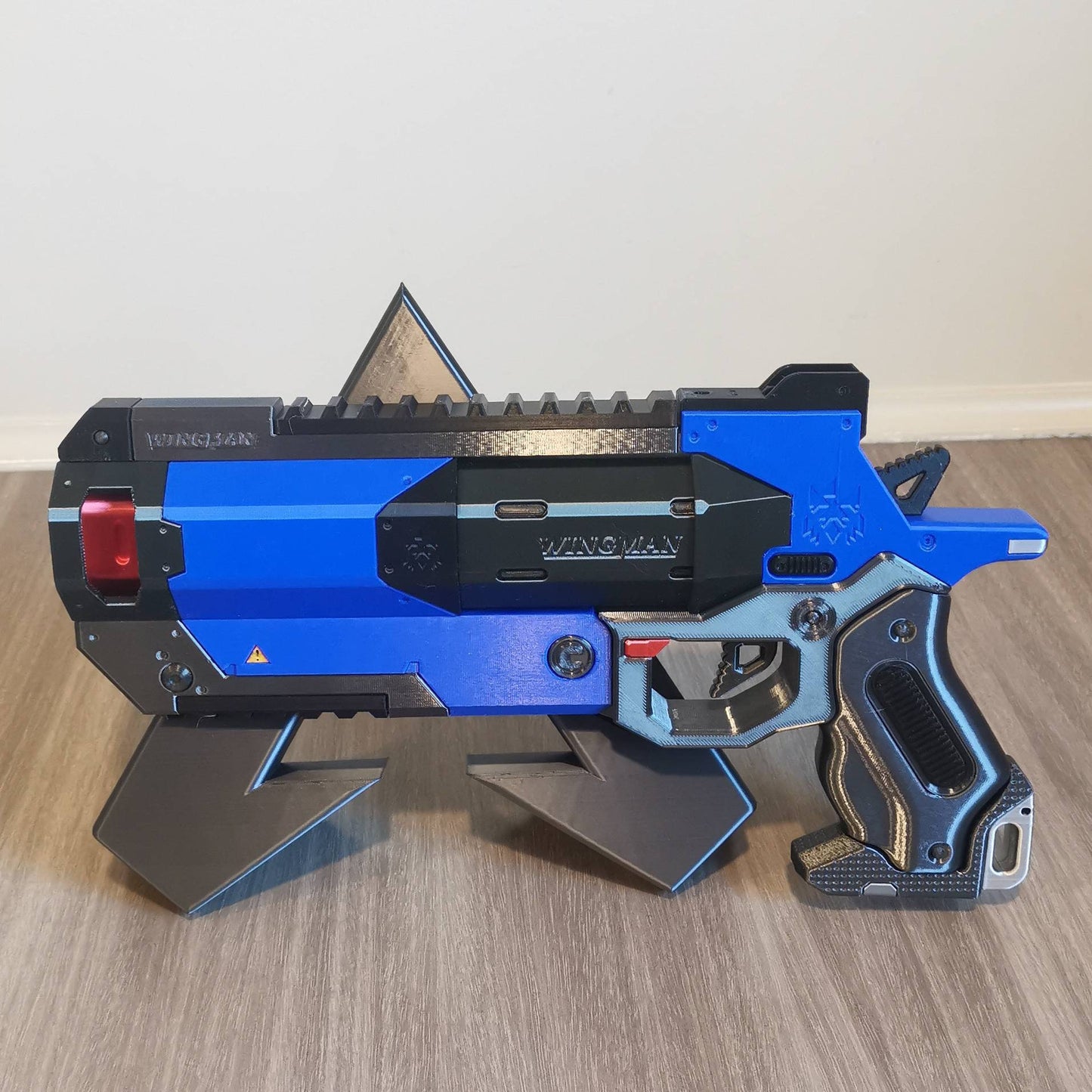 Apex Legends Wingman Cosplay Replica With Stand, Wingman Replica, Post Apocalyptic Larp Weapon, Cyberpunk Cosplay Prop Weapon