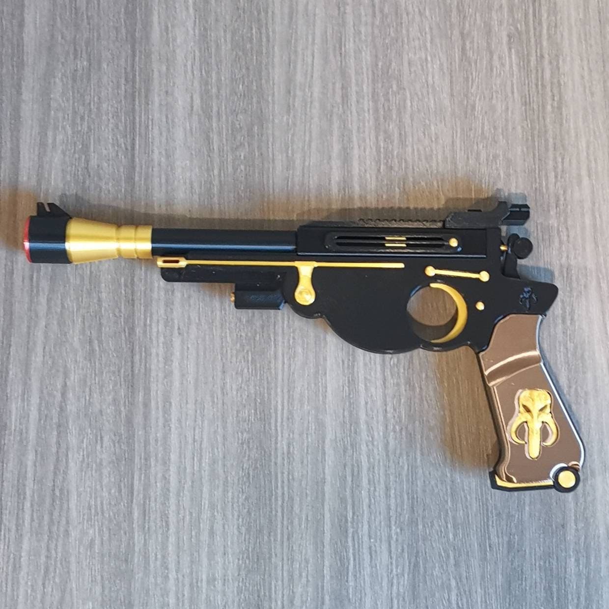 Mandalorian With Stand 1B94 Blaster Cosplay Prop Replica, Post Apocalyptic Larp Weapon, Cyberpunk Cosplay Prop Weapon