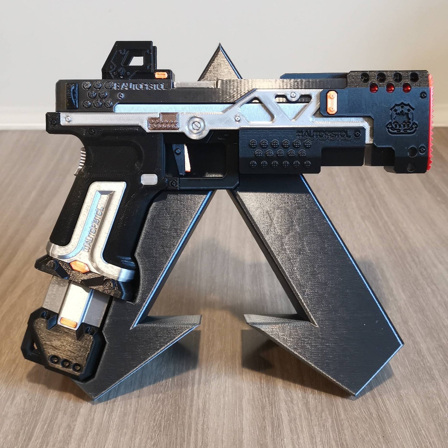Apex Legends RE-45 Cosplay Replica With Stand, Larp Prop Replica, Wingman Replica, Cyberpunk Cosplay Prop
