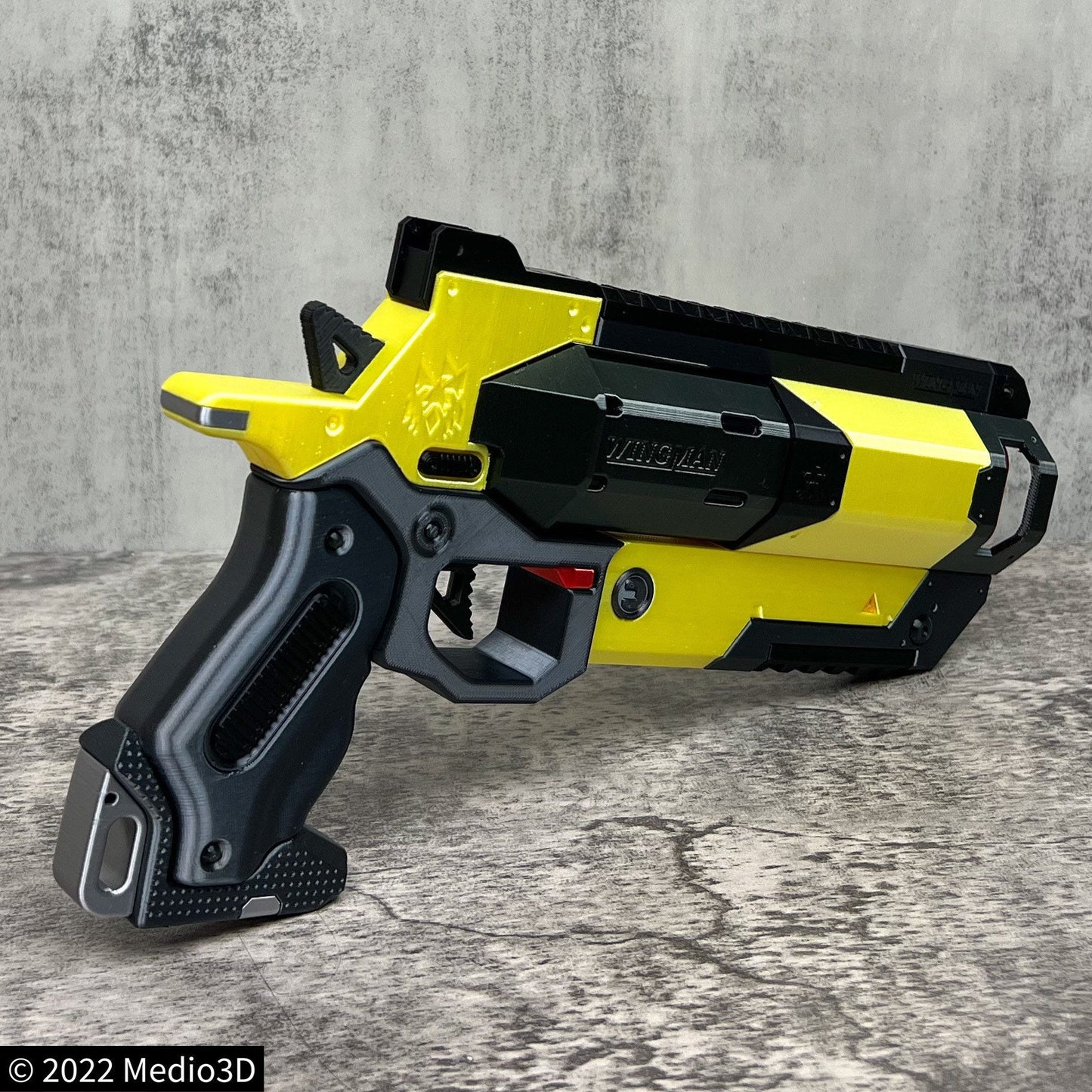 Yellowjacket Apex Legends Wingman Cosplay Replica With Stand, Wingman Replica, Post Apocalyptic, Cyberpunk Cosplay Prop Weapon