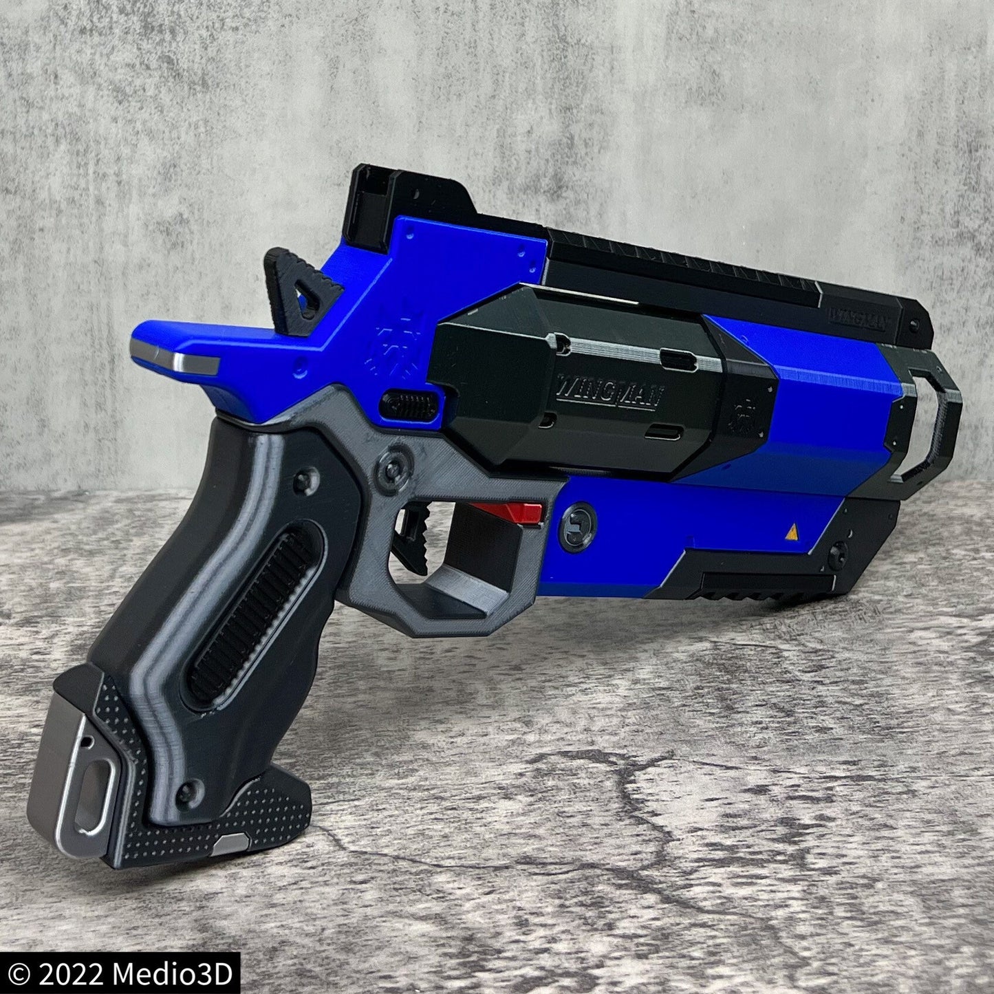 Clearwater Apex Legends Wingman Cosplay Replica With Stand, Wingman Replica, Post Apocalyptic, Cyberpunk Cosplay Prop Weapon