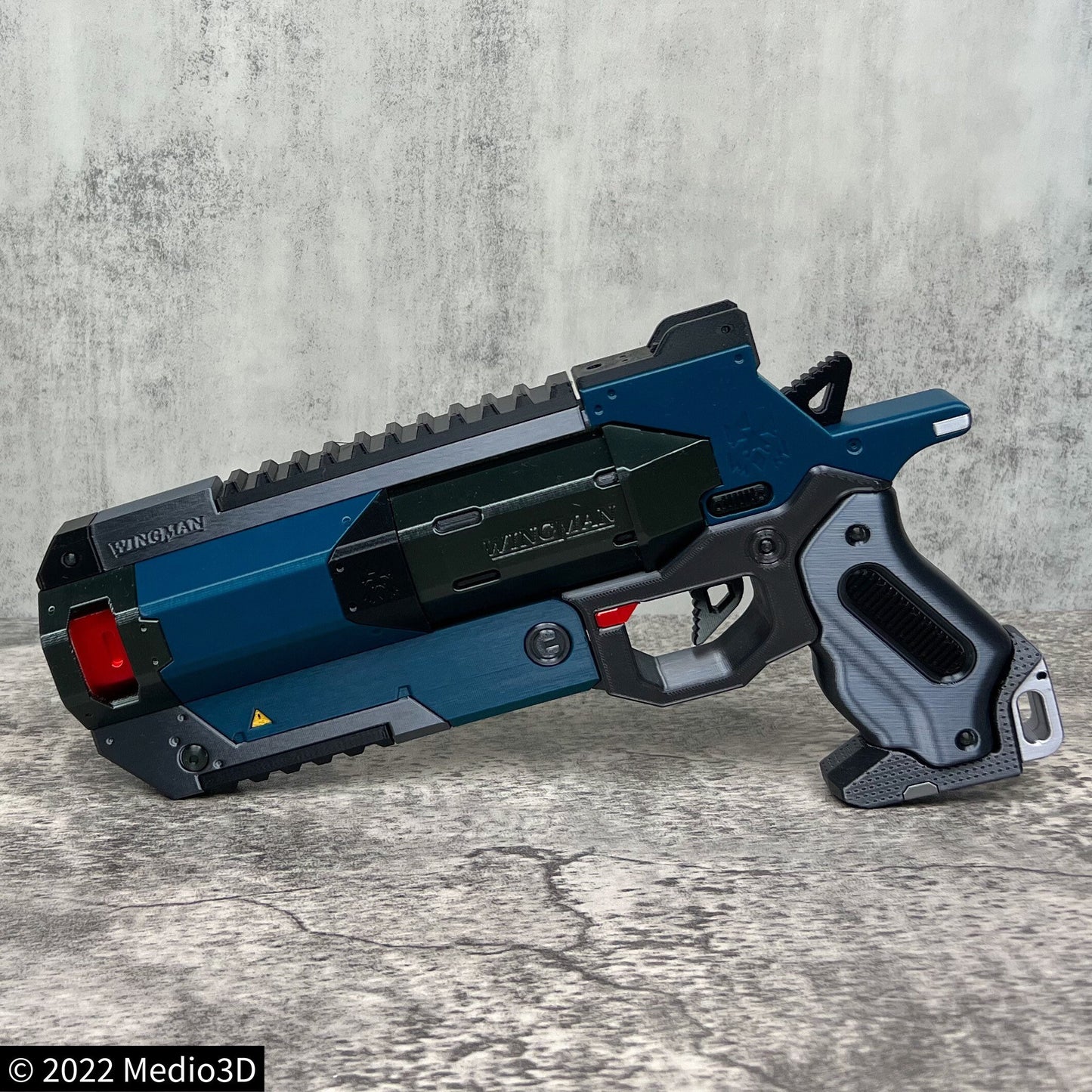 Oceanic Apex Legends Wingman Cosplay Replica With Stand, Wingman Replica, Post Apocalyptic, Cyberpunk Cosplay Prop Weapon