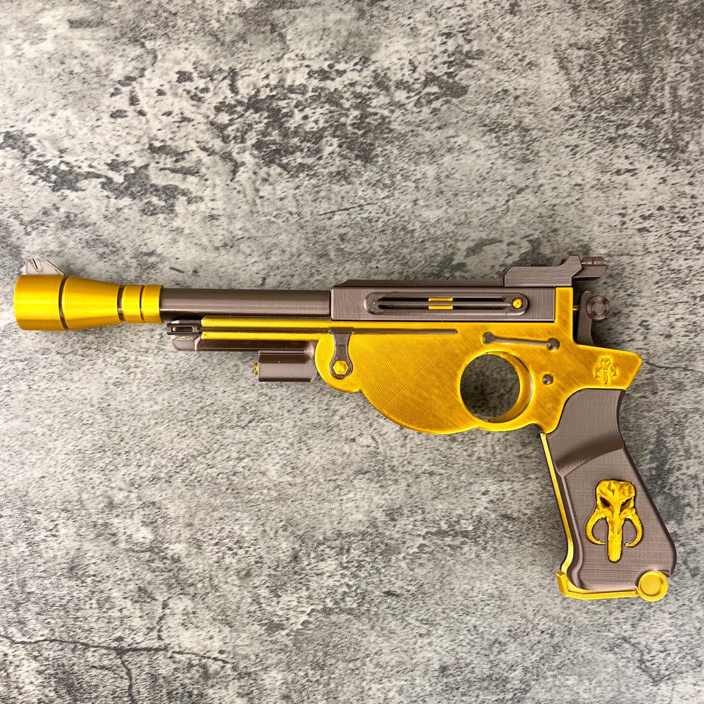 Mandalorian With Stand 1B94 Blaster Cosplay Replica, Post Apocalyptic Larp Weapon, Cyberpunk Cosplay Prop Weapon