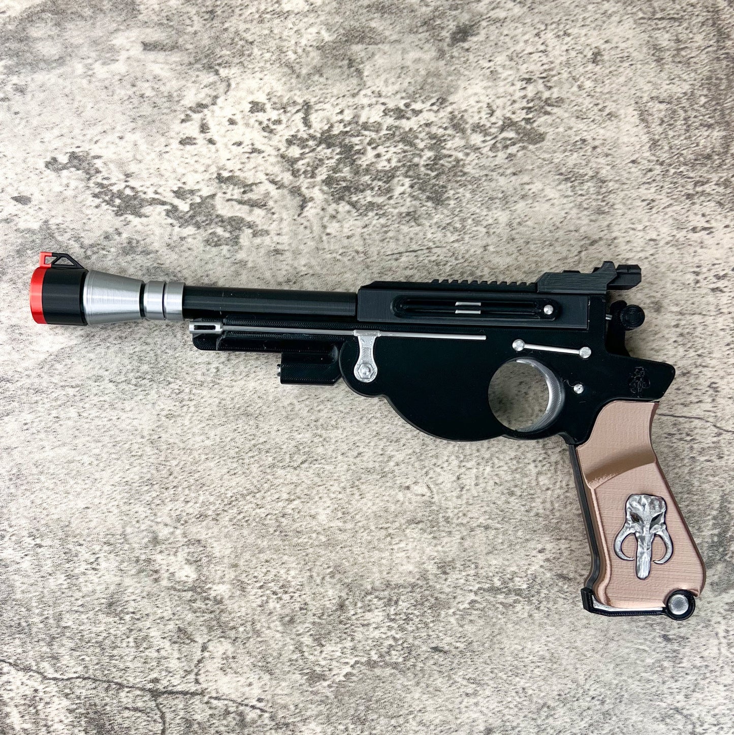 Mandalorian With Stand 1B94 Blaster Cosplay Replica, Post Apocalyptic Larp Weapon, Cyberpunk Cosplay Prop Weapon